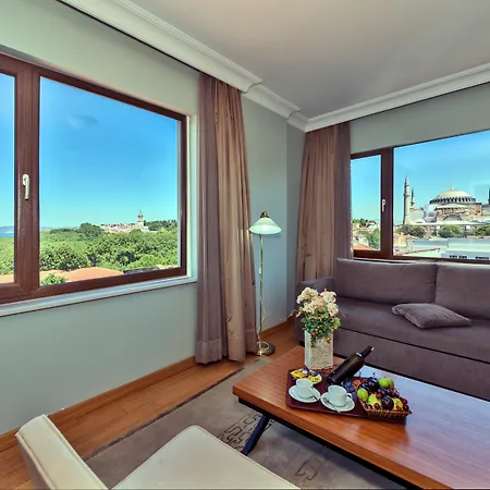 Agora Life - Special Class Hotel 4*