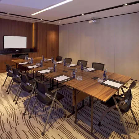 Moevenpick Golden Horn 5*