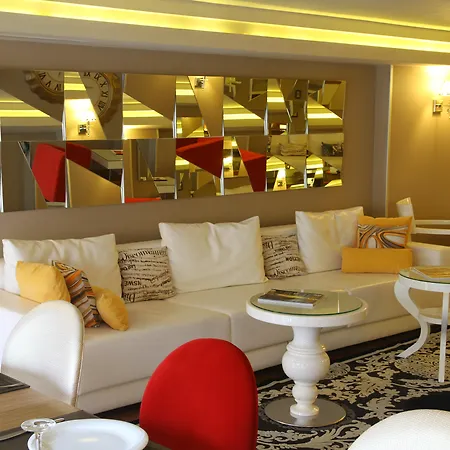 Hotel The Time Old
