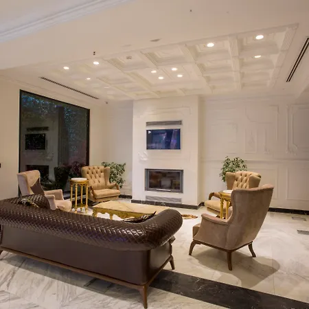 Hotel White Monarch