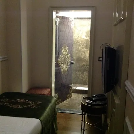 Ξενοδοχείο Taksim Star 3*