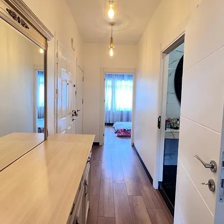 Apartment New Renovated 3 Bedroom 2 Bathroom Laleli *