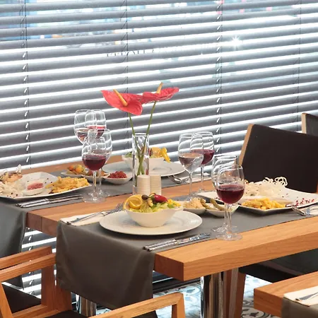 Dora 4* Istambul