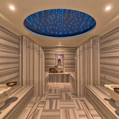 Dora Hotel 4*