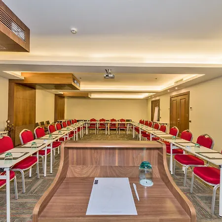 Dora Hotel 4*