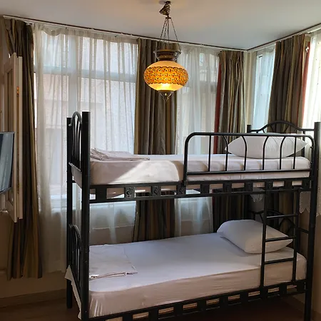 Antique Hostel *