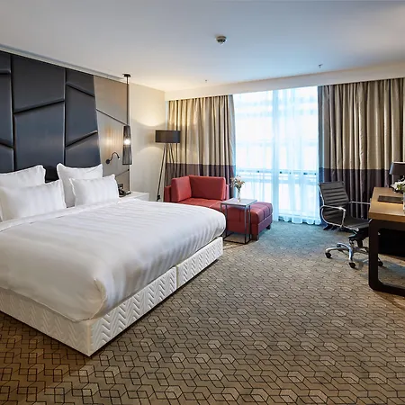 Otel Pullman & Convention Center 5*