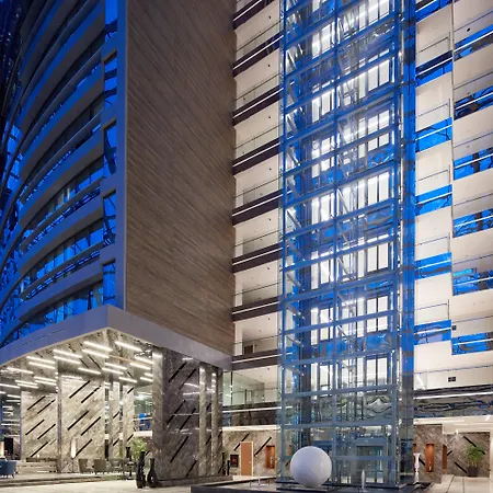Hotel Pullman & Convention Center 5*