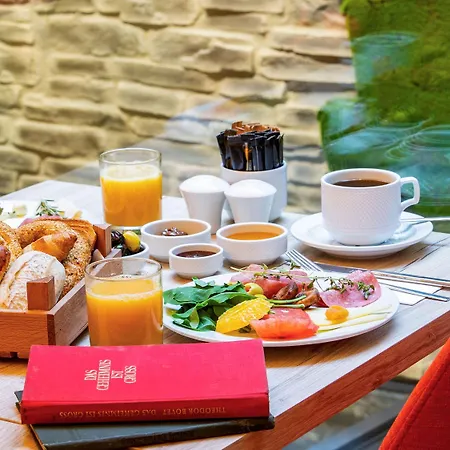 Ibis Styles Atasehir 4*