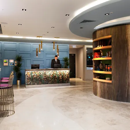 Ibis Styles Atasehir Otel 4*