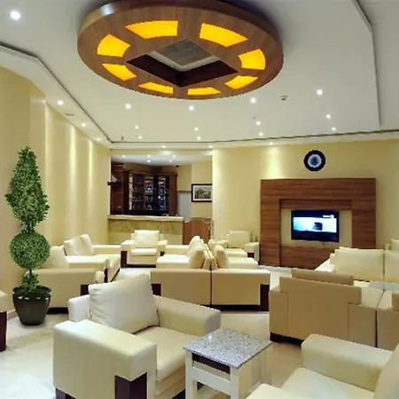 The Port Hotel 4*
