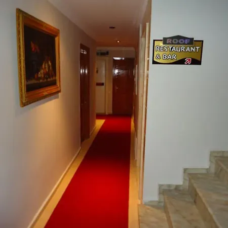Hotel Sembol 3*