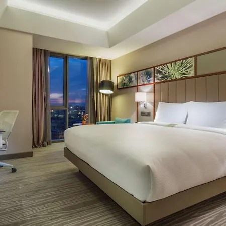 Hilton Garden Atatuerk Airport Hotel 4*