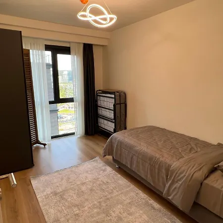 Family Luxury 2 Bedroom +saloon