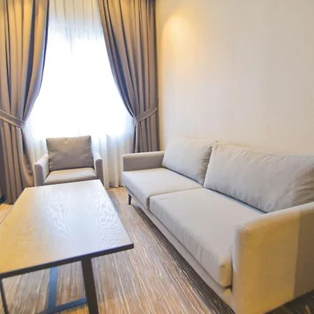 Mayi Hotel