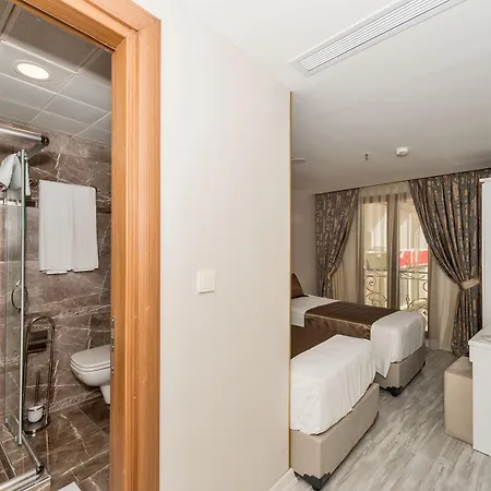 Grand Pamir Hotel