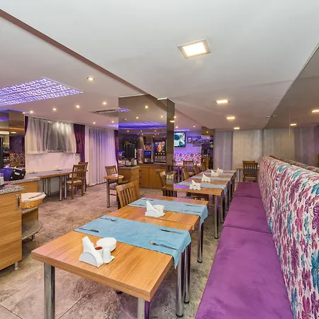 Hotel Grand Pamir