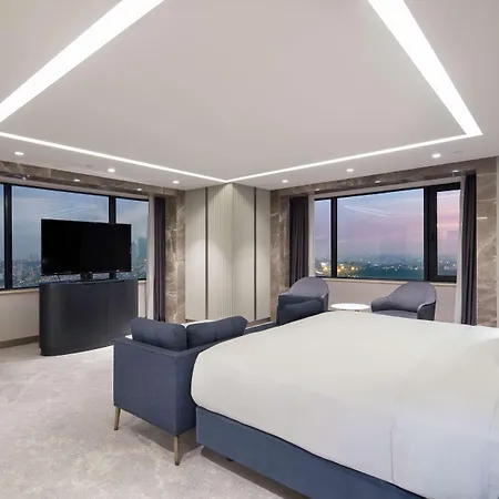 Hilton Maslak 5*
