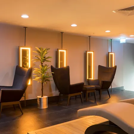 Отель Park By Radisson Atasehir 4*