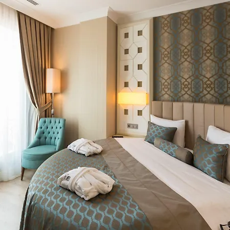 The Grand Mira Business Hotel Hotel