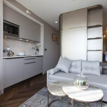 Noble22 Suites-special Category Apartahotel