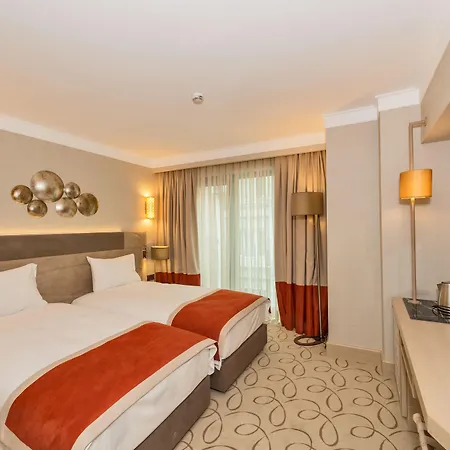 Mare Park Hotel 4*