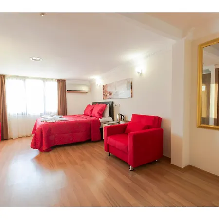 Zendy Hotel 2*