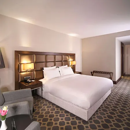 Mercure West & Convention Center