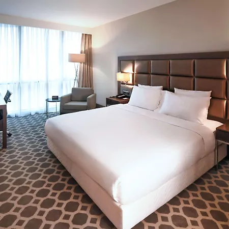Mercure West & Convention Center Otel 5*