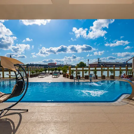 Wyndham Old 5*