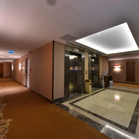 Clarion Mahmutbey Hotel 5*