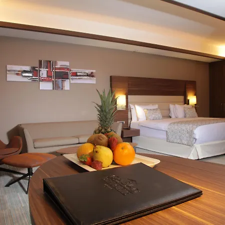 Hotel Bricks 5*