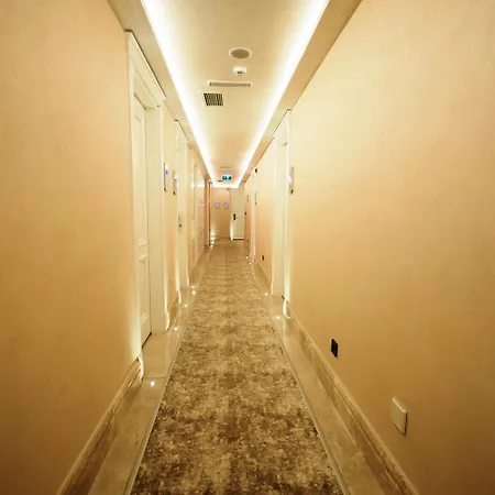 Hotel Antusa Palace &
