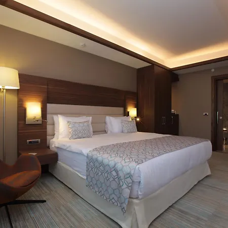 Hotel Bricks 5*