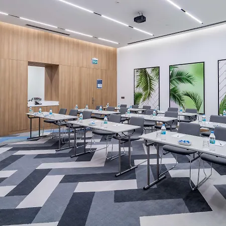 Hampton By Hilton Zeytinburnu 4*