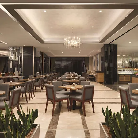 Hotel Tryp By Wyndham Basin Ekspres 5*