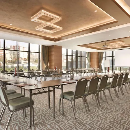 Hotel Tryp By Wyndham Basin Ekspres