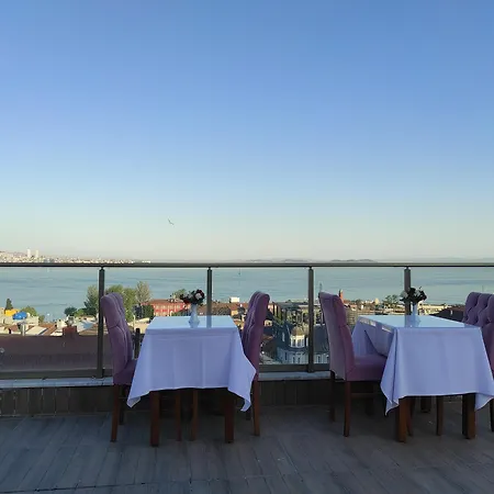 Hotel Magnaura House 3*