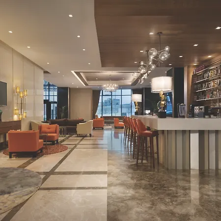 Tryp By Wyndham Basin Ekspres 5*