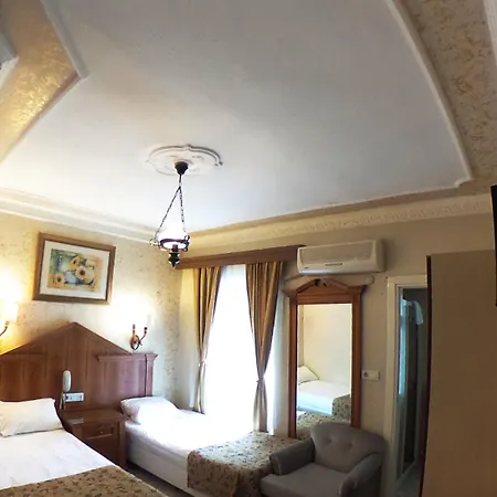 Port Hotel 3*