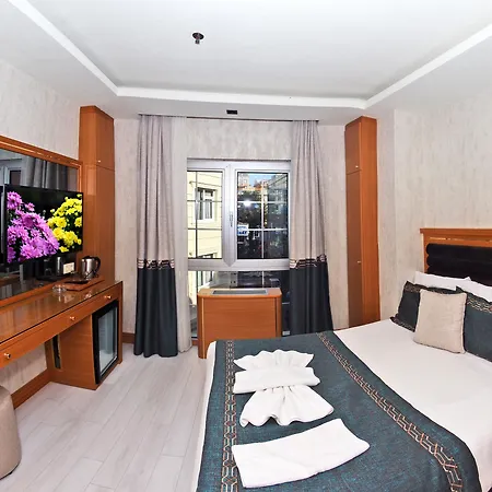 Grand Emir Old 3*