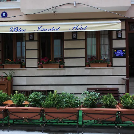Blue Aparthotel
