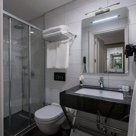Le Petit 3* Istanbul