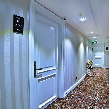 Glamour Sirkeci Hotel 4*