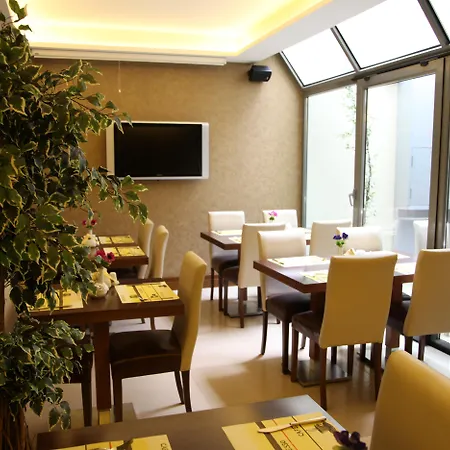 Otel Emerald 4*