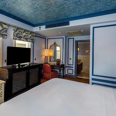 Отель Hagia Sofia Mansions Istanbul, Curio Collection By Hilton Стамбул
