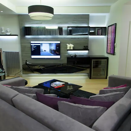 Aparthotel The Leos