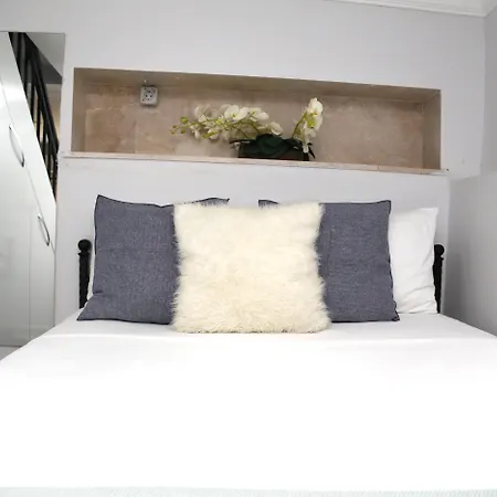 Ditto Flats Apartment *