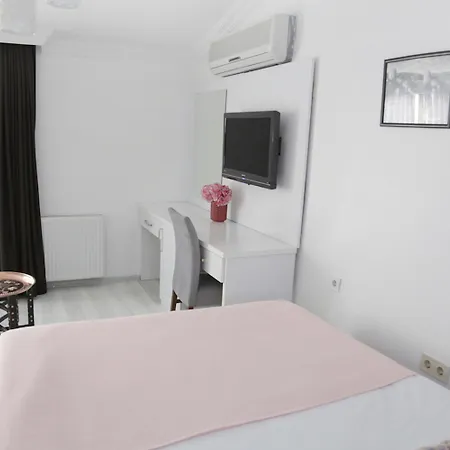 Babu House Hotel 4*