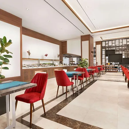 Ramada Beylikduzu Hotel 5*